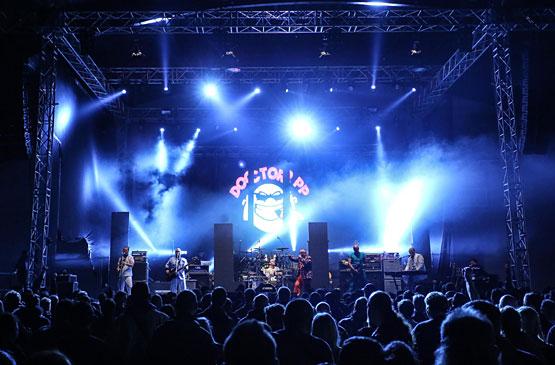 O víkendu koncerty v Pardubicích a na festivalu Tři sestry 34 let open air v pražském Braníku